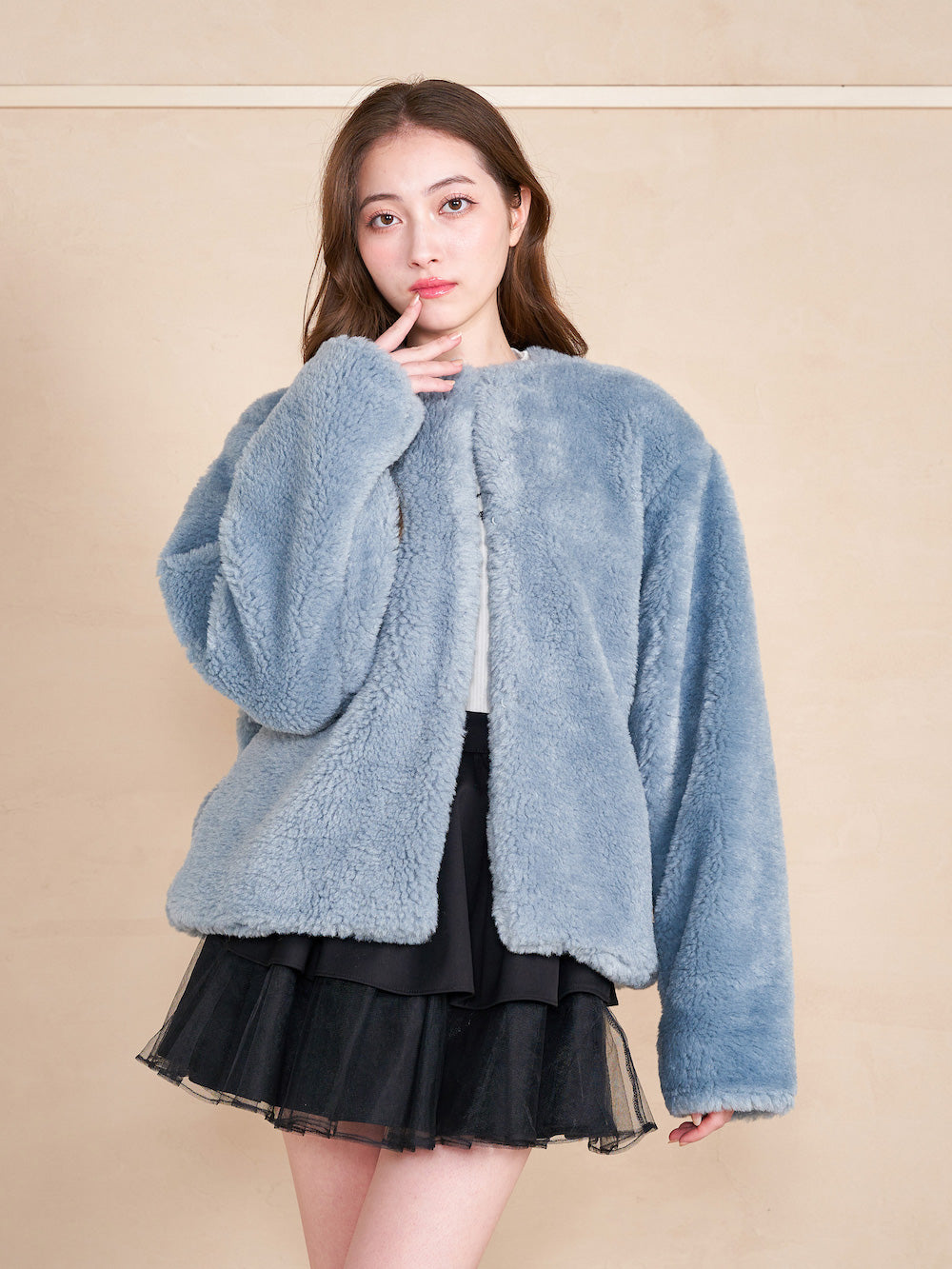 ノーカラーボリュームファーコート - sax