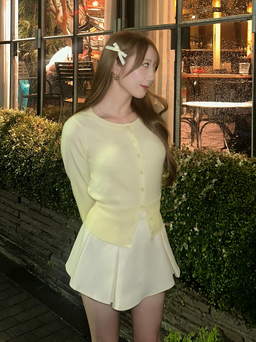 モデル：152cm（着用サイズ：S　着用カラー：WHT）
