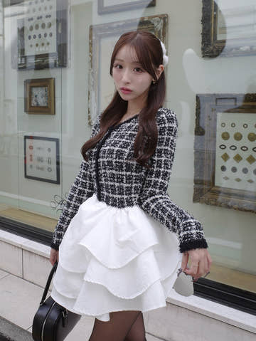 モデル：156cm（着用サイズ：FREE　着用カラー：BLK）