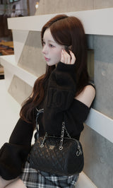 モデル：158cm（着用サイズ：FREE　着用カラー：BLK）