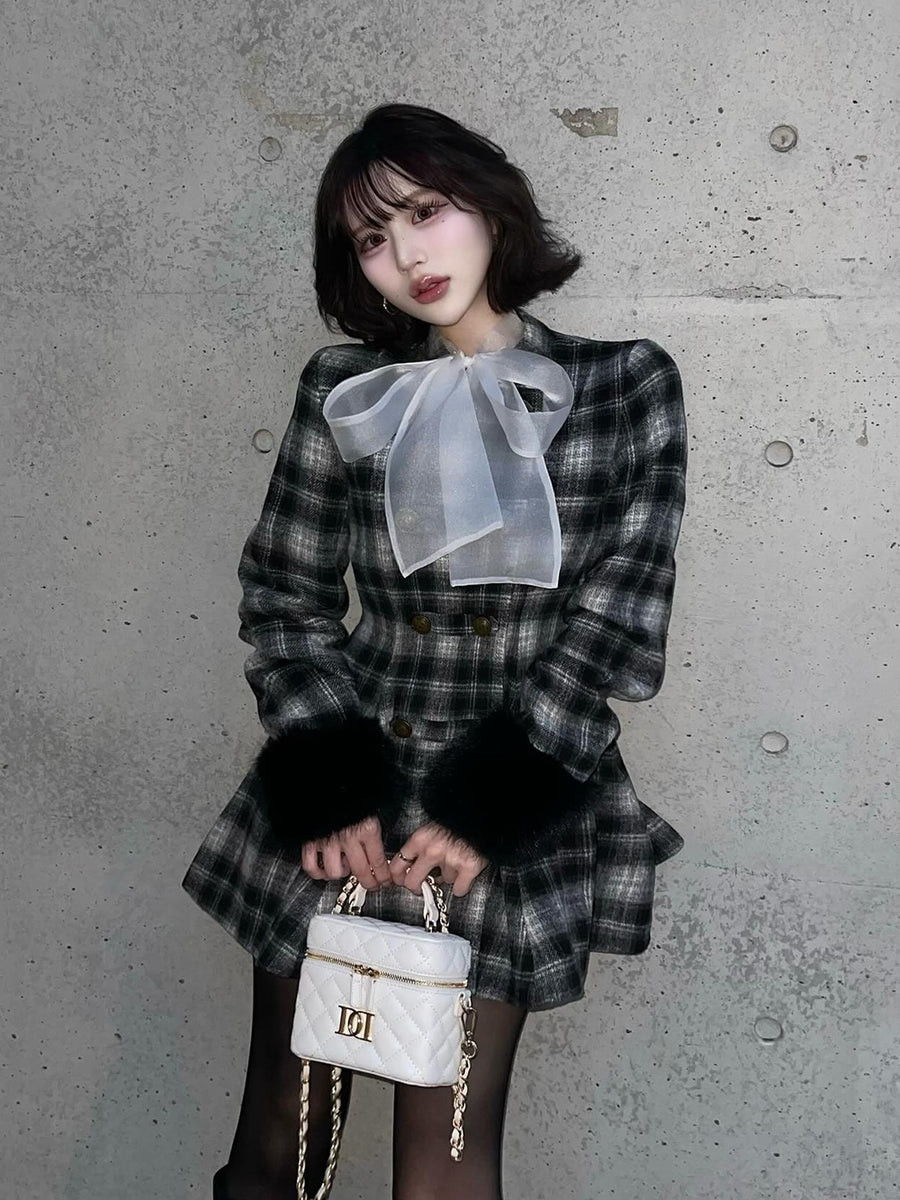 モデル：165cm（着用サイズ：FREE　着用カラー：BLK）