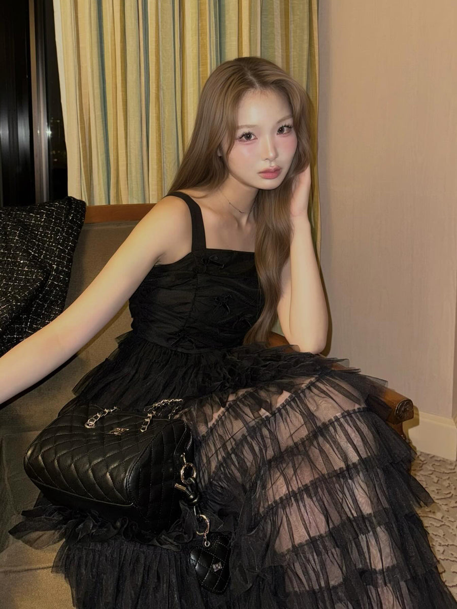 モデル：163cm（着用サイズ：FREE　着用カラー：BLK）