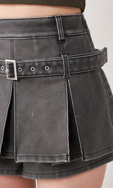モデル：155cm（着用サイズ：S　着用カラー：BLK）