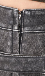 モデル：155cm（着用サイズ：S　着用カラー：BLK）