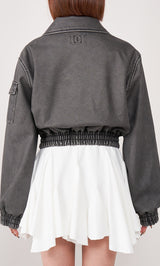 モデル：155cm（着用サイズ：FREE　着用カラー：BLK）