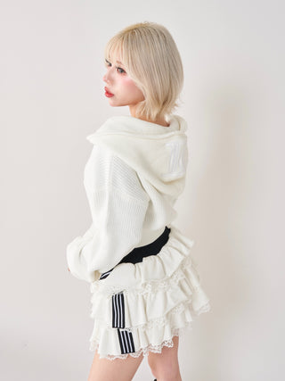 モデル：155cm（着用サイズ：FREE　着用カラー：WHT）