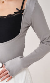 モデル：155cm（着用サイズ：FREE　着用カラー：GRY）