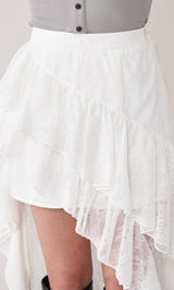 モデル：155cm（着用サイズ：FREE　着用カラー：WHT）