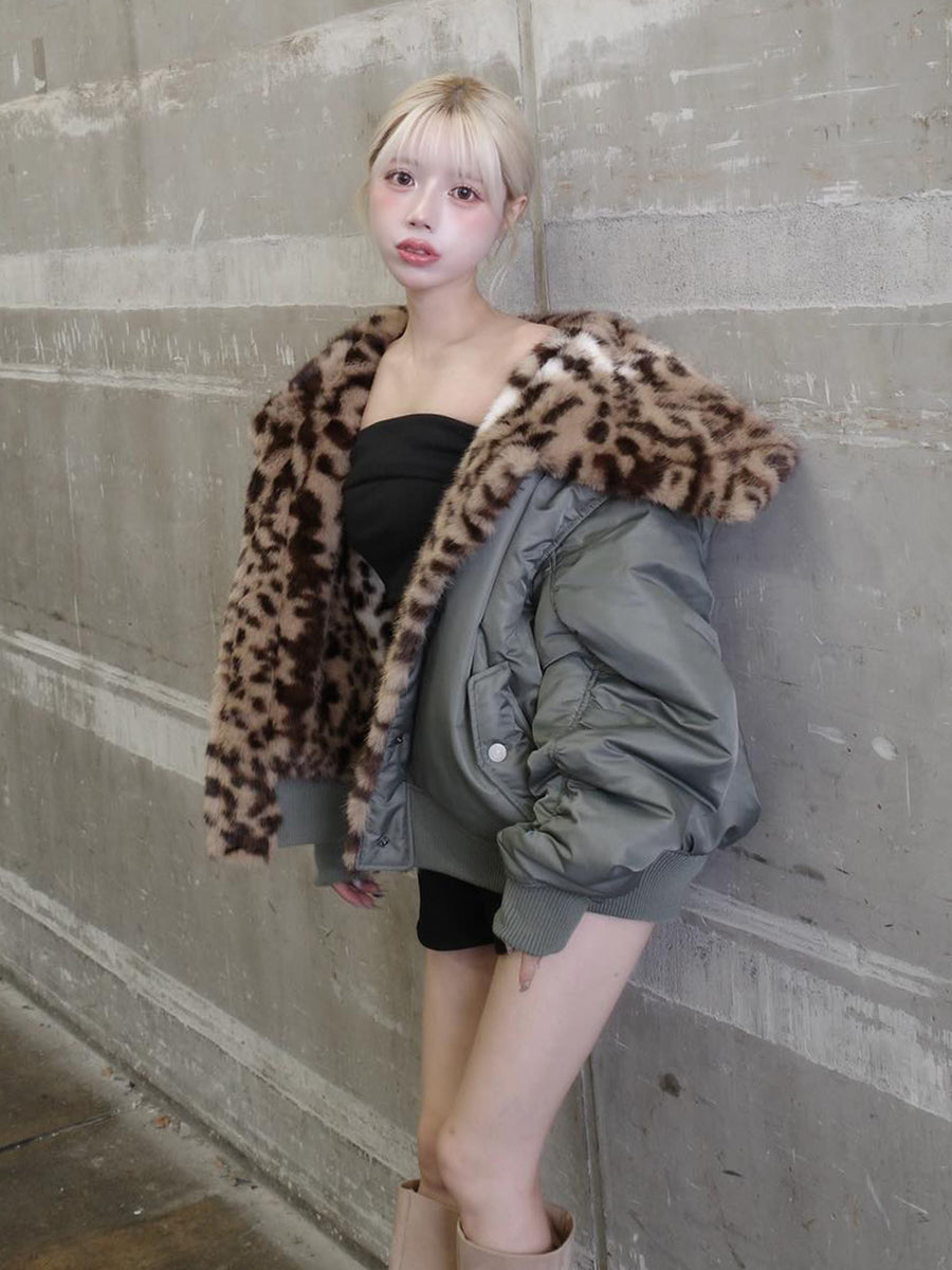 モデル：155cm（着用サイズ：FREE　着用カラー：KHA）