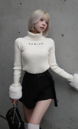 モデル：155cm（着用サイズ：FREE　着用カラー：IVO）