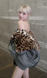 モデル：155cm（着用サイズ：FREE　着用カラー：KHA）