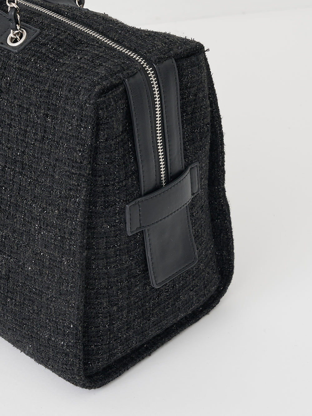 サイズ：FREE　カラー：BLK