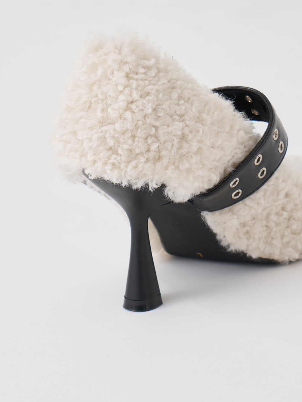 サイズ：L　カラー：IVO