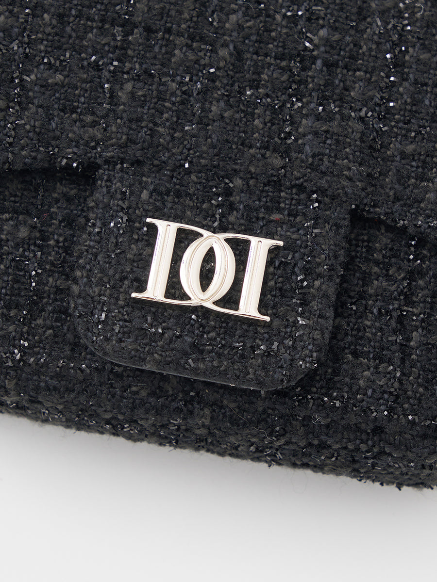 サイズ：FREE　カラー：BLK