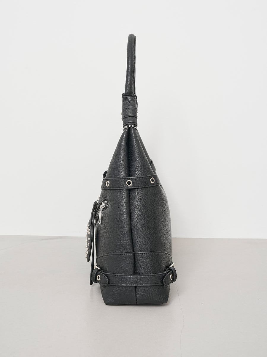 サイズ：FREE　カラー：BLK