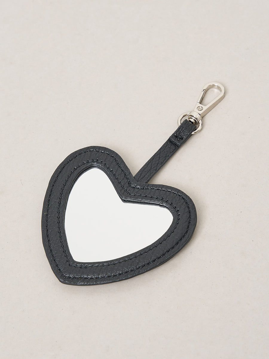 サイズ：FREE　カラー：BLK