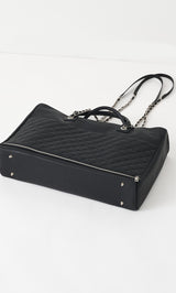 サイズ：FREE　カラー：BLK