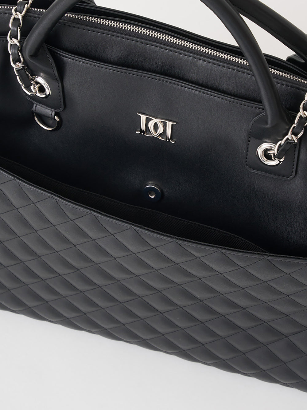 サイズ：FREE　カラー：BLK