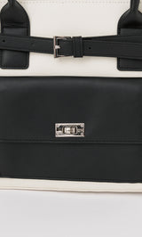 サイズ：FREE　カラー：IVO