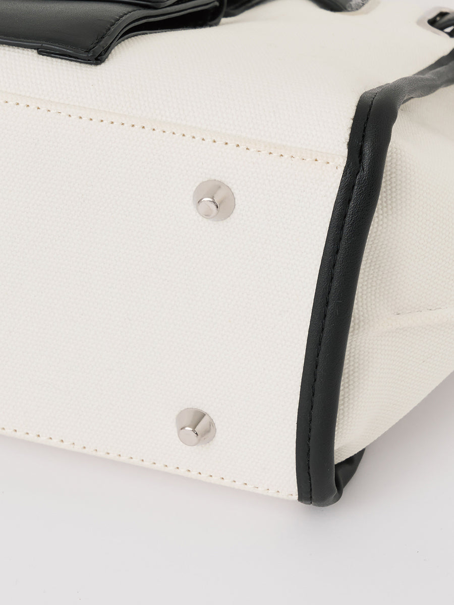 サイズ：FREE　カラー：IVO