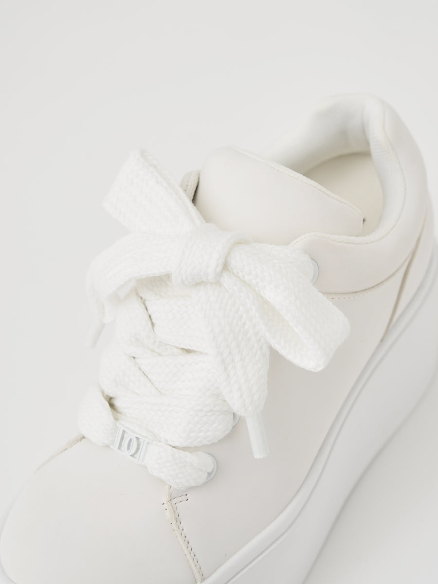 サイズ：M　カラー：WHT