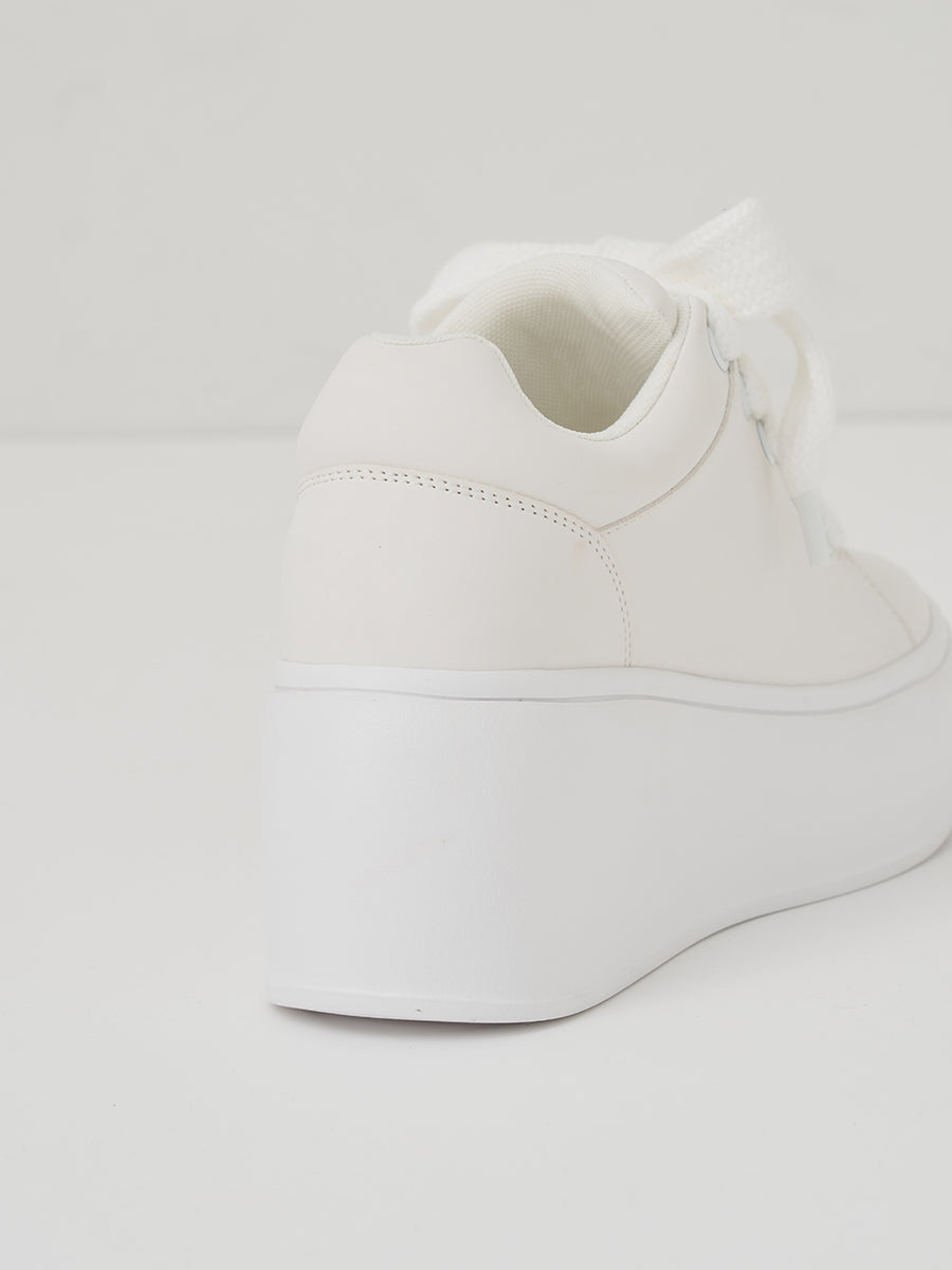 サイズ：M　カラー：WHT