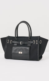 サイズ：FREE　カラー：BLK