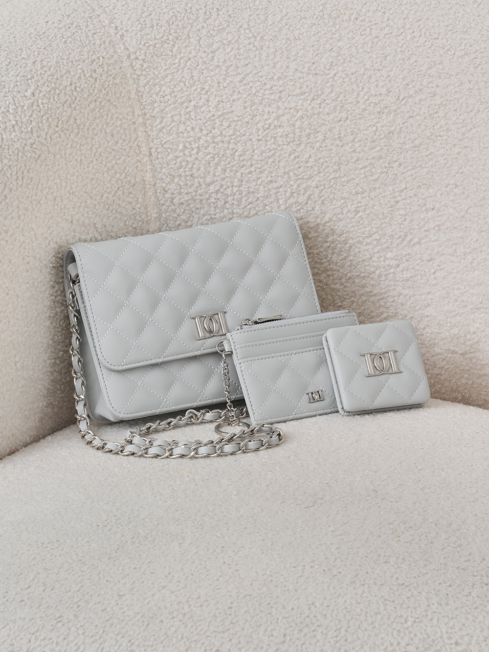 サイズ：FREE　カラー：SAX