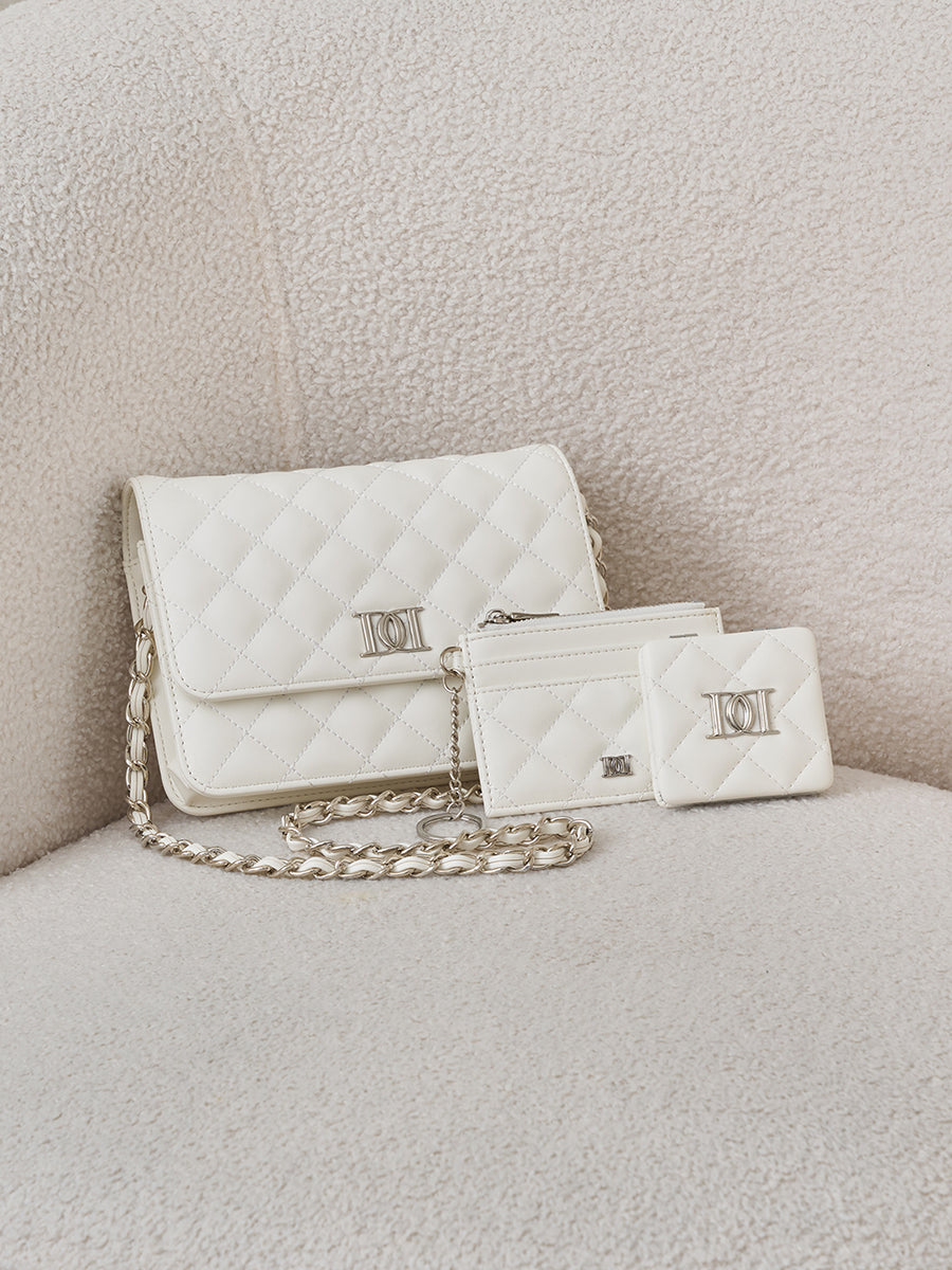 サイズ：FREE　カラー：WHT