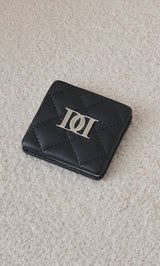 サイズ：FREE　カラー：BLK