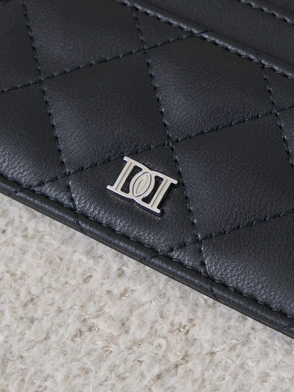 サイズ：FREE　カラー：BLK