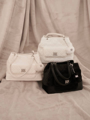 サイズ：FREE　カラー：WHT/B-PNK/BLK