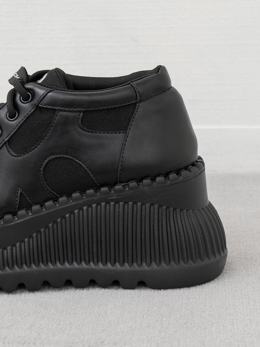 サイズ：L　カラー：BLK