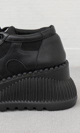 サイズ：L　カラー：BLK