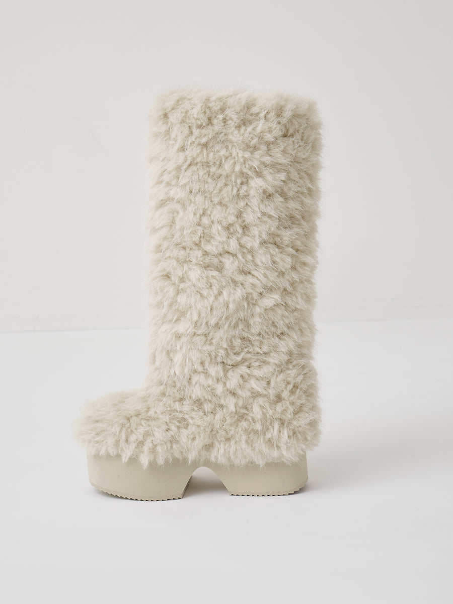 サイズ：M　カラー：IVO