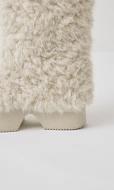 サイズ：M　カラー：IVO