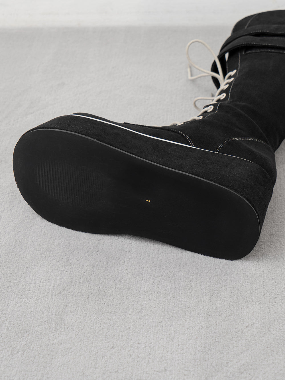 サイズ：L　カラー：BLK