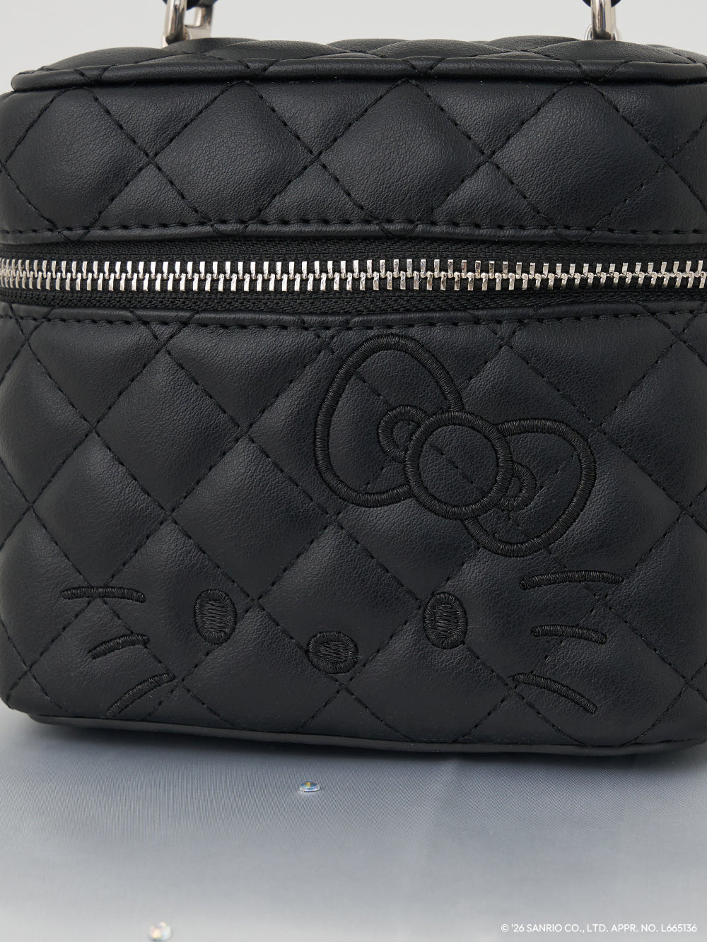 サイズ：FREE　カラー：BLK