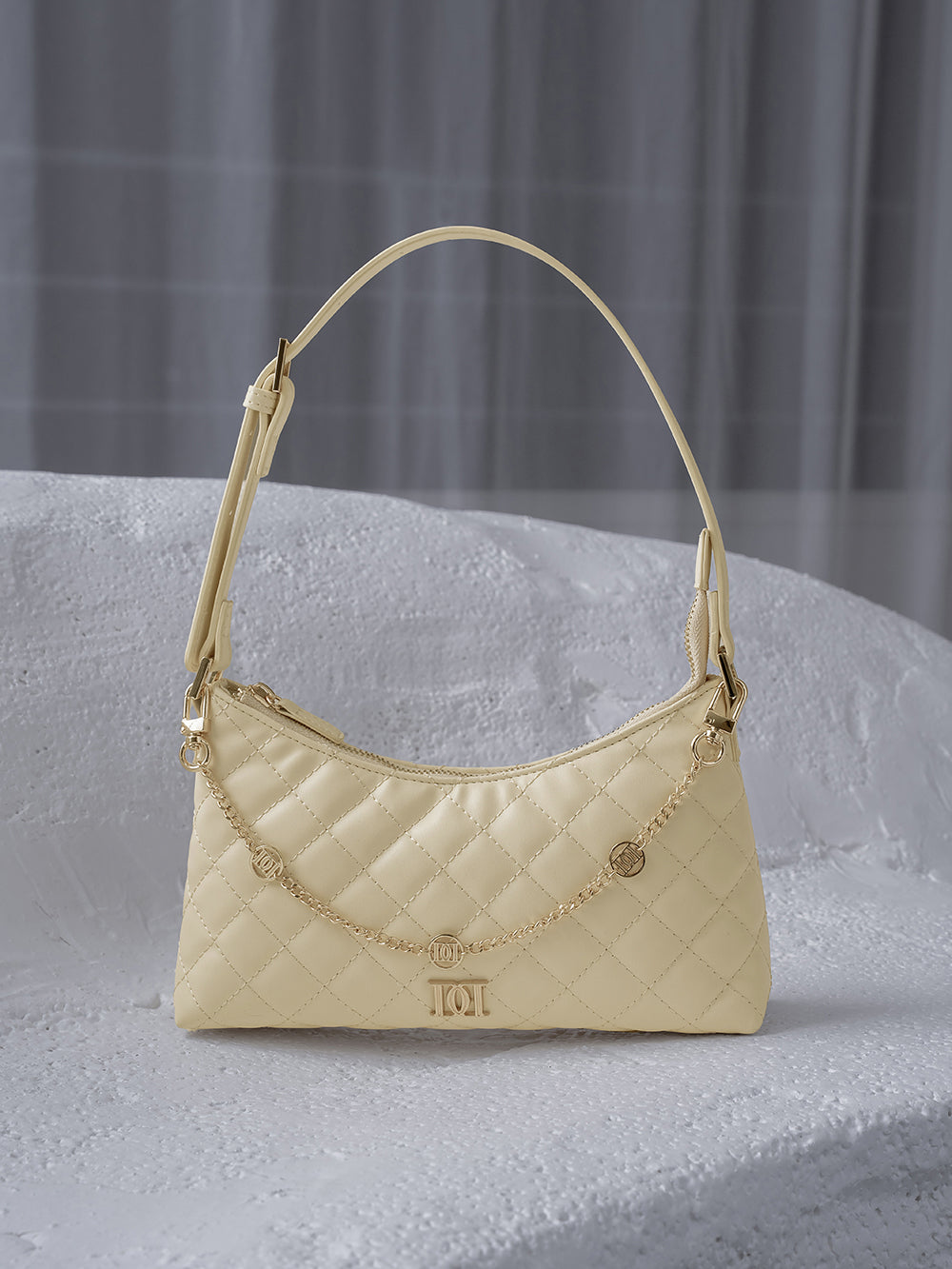 サイズ：FREE　カラー：YEL