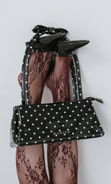 サイズ：FREE　カラー：BLK