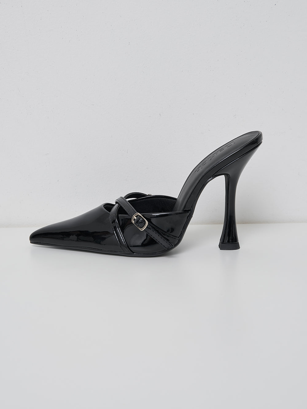 サイズ：L　カラー：BLK