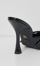 サイズ：L　カラー：BLK