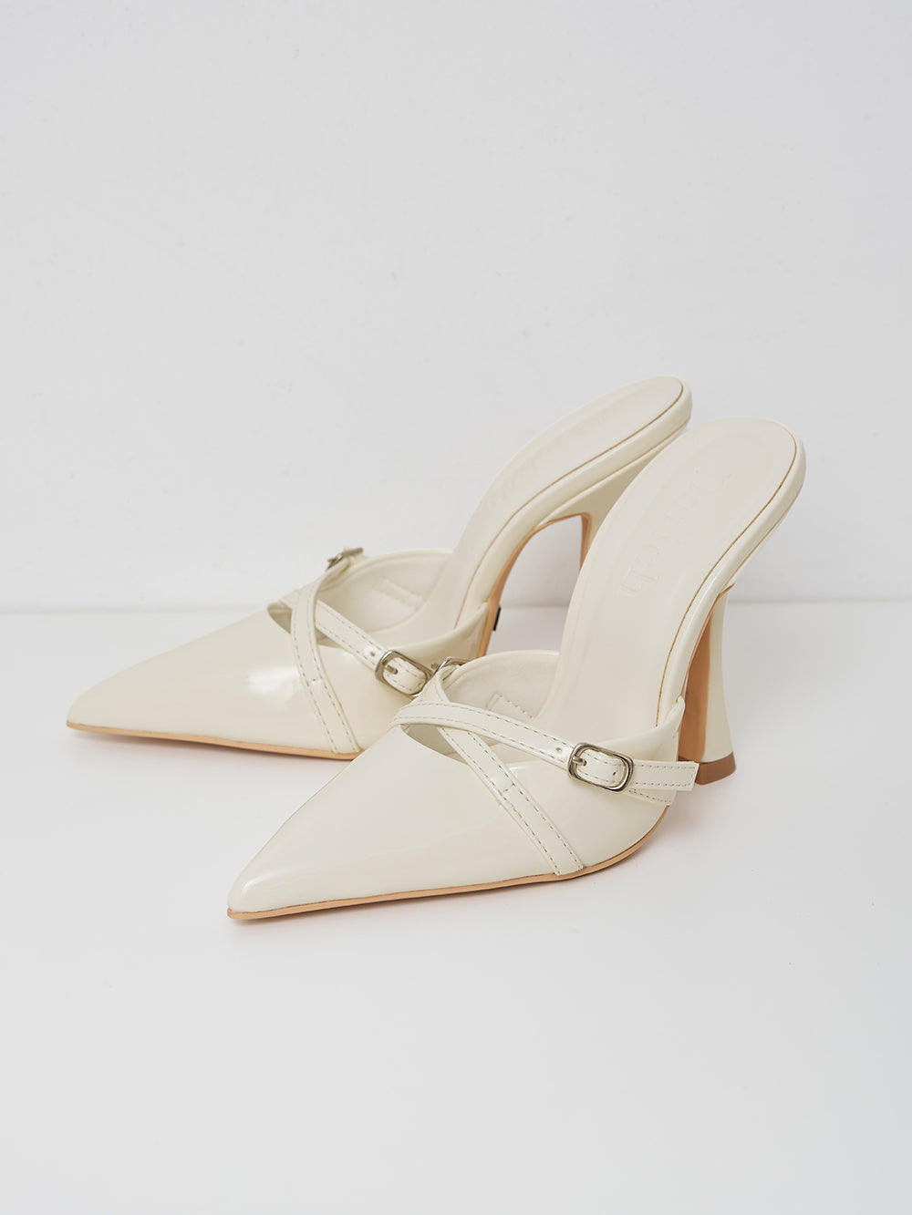 サイズ：M　カラー：WHT