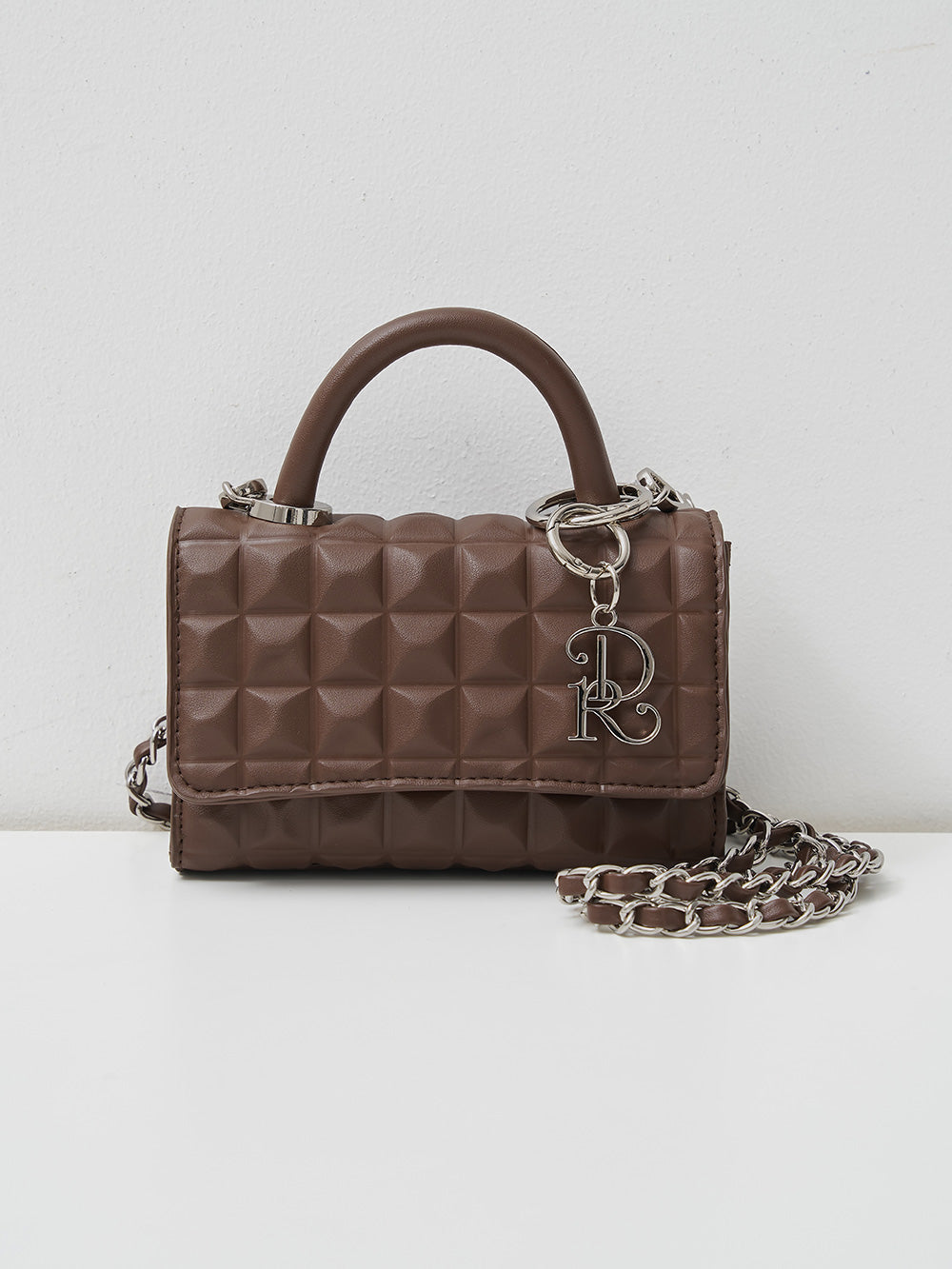 サイズ：FREE　カラー：BRN