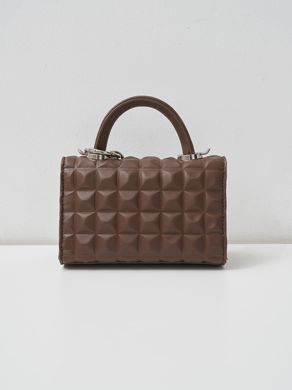 サイズ：FREE　カラー：BRN