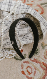 サイズ：FREE　カラー：BLK