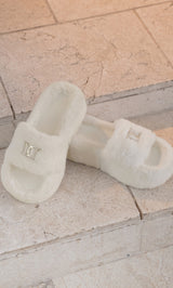 サイズ：M　カラー：WHT