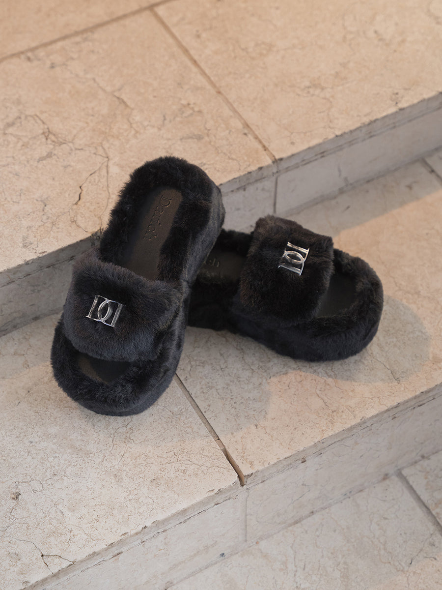 サイズ：M　カラー：BLK