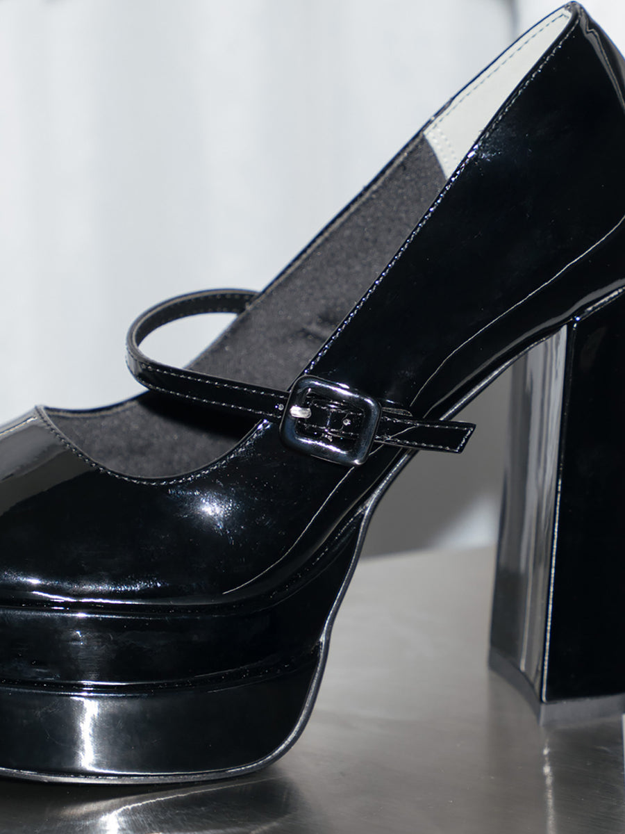 サイズ：L　カラー：BLK