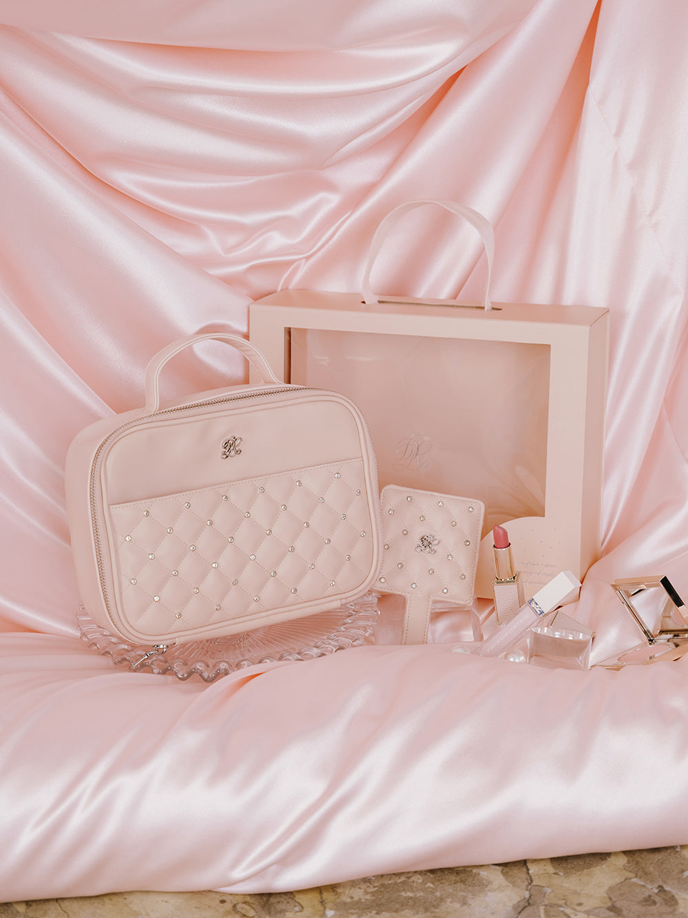 【Novelty】Signature DR Quilted Vanity & Hand Mirror